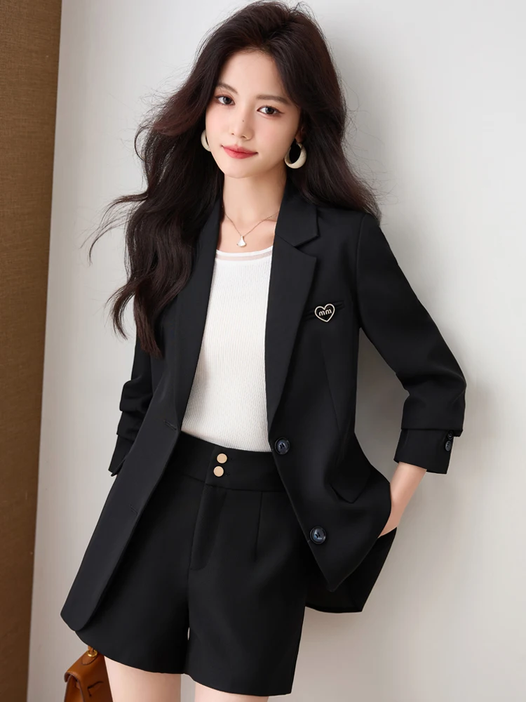

Black Suit Set Women's Casual Fashionable Two-Piece Suit Short Pants Spring 2026 New Arrival Small Size High-End Feeling