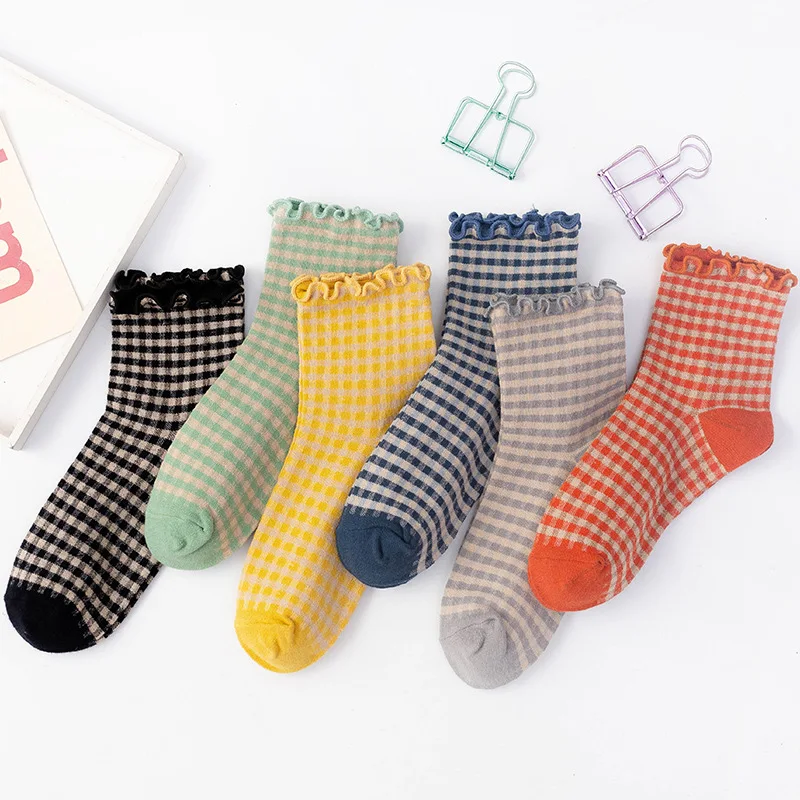 Skarpetki damskie jesienne w kratkę Retro Vintage bawełniane skarpetki załoga wygodne kolorowe modne skarpety elastyczne krótkie skarpetki w kratę kobieta Sox