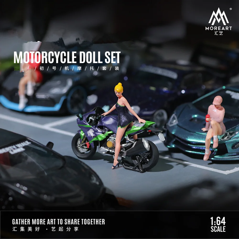 More Art 1:64 Motorcycle Doll Set Display & Collection & Gift