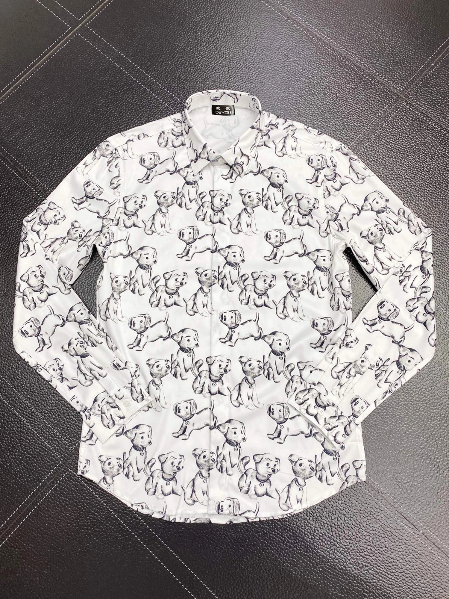 Koszula męska Slim Fit Flex Collar Stretch With Cute Dogs Print Men Dress Shirts Button-Down Work Cotton Tops Brand Clothing 245