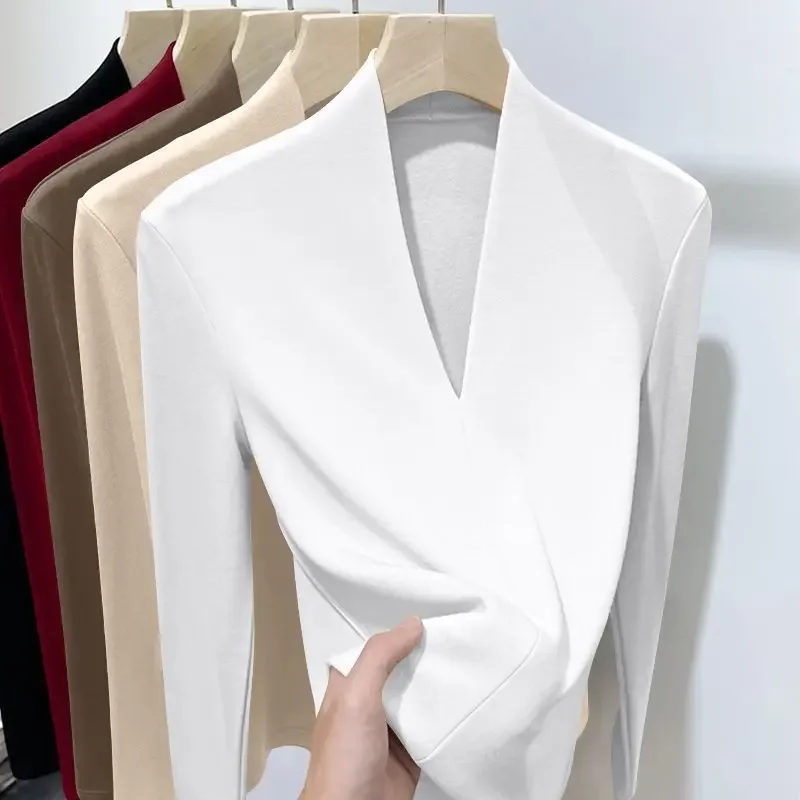 خريف شتاء جديد كم طويل تي شيرت المرأة الصلبة الخامس الرقبة زائد المخملية رشاقته الدافئة موضة سليم البلوفرات قاع قميص بلايز