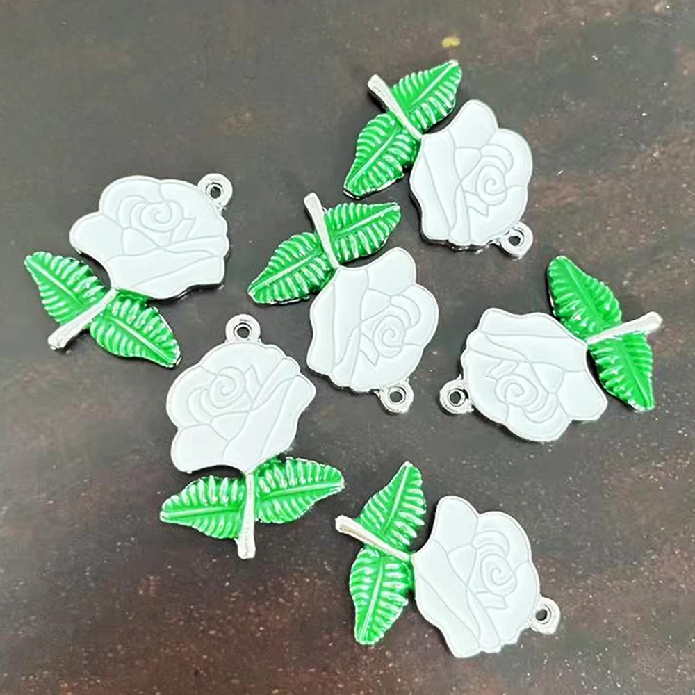 Colgante rosa verde y blanca