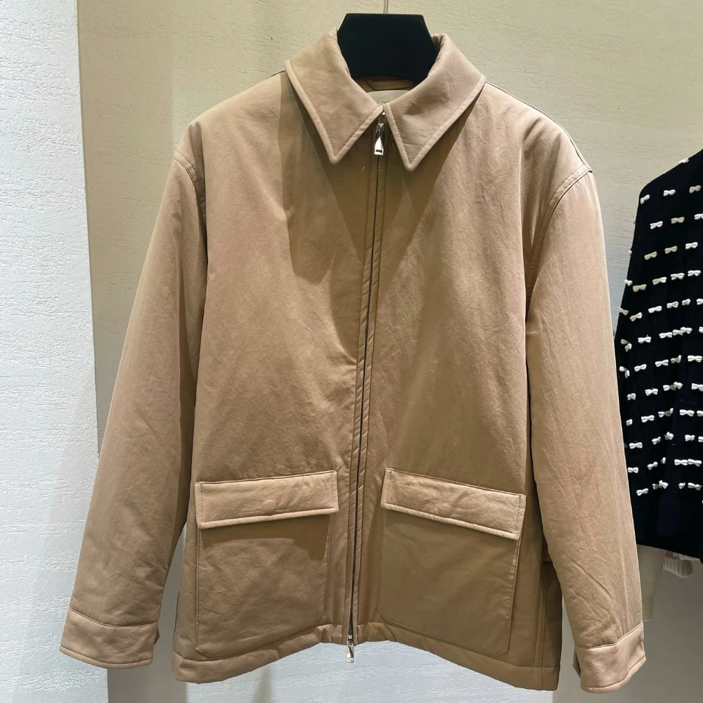 เสื้อแจ็คเก็ตทำงานแบบหลวมสบายสไตล์ลำลอง ปกเสื้อแบบปกเชิ้ต ติดซิป บุด้วยขนห่านสีขาว สำหรับฤดูใบไม้ร่วงและฤดูหนาว รุ่นใหม่ สำหรับทั้งชายและหญิง