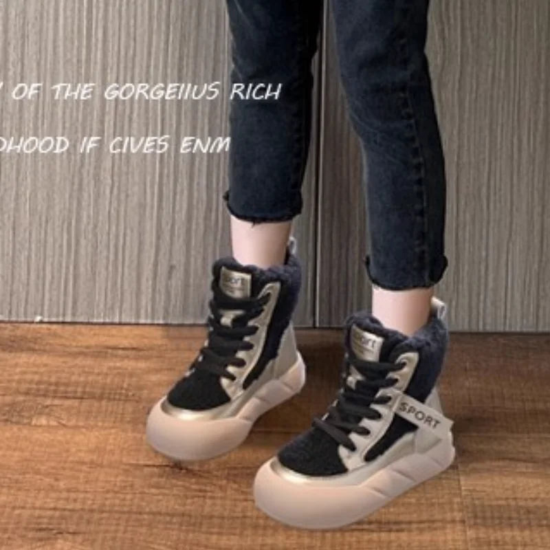 รองเท้าเด็กแฟชั่นสไตล์ Y2K น่ารัก รองเท้าบูทหิมะสำหรับเด็กผู้หญิง ฤดูหนาว 2025 รุ่นใหม่บุขนหนานุ่ม รองเท้าผ้าฝ้ายเด็กไซส์ใหญ่