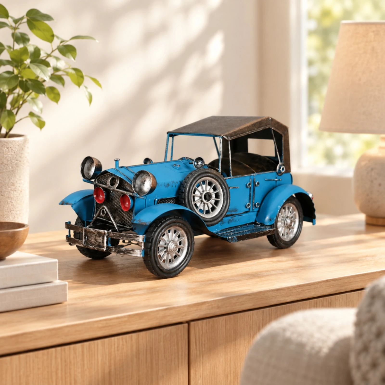Decorative Model Antique-Style Retro Automobile Figurine with Spare Tire Retro Metal Car Statue Collectible