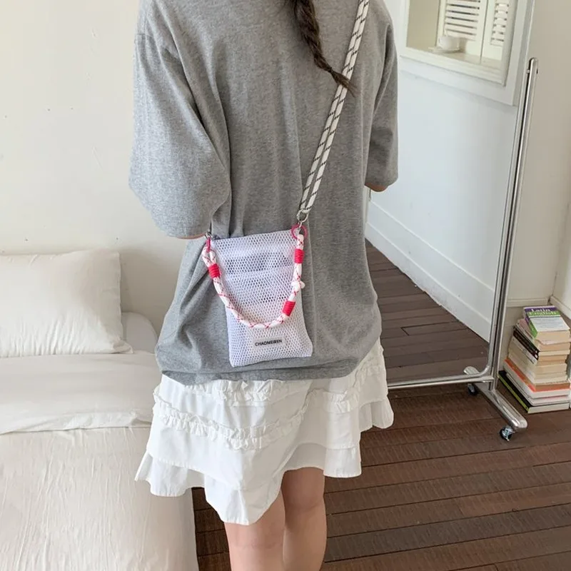 

Lightweight Mesh Crossbody Bag for Women, Portable Small Shoulder Handbag for Daily Casual Outings, Short Trips, Shopping and