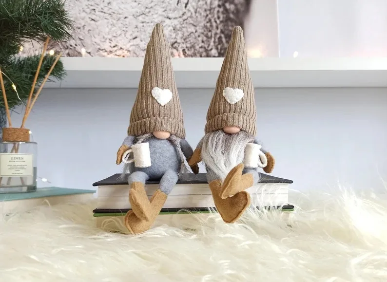 Knitted Faceless Doll Hanging Legs Hand-ground Coffee Christmas Day Decorations Home Daily Decoration Desktop Christmas Ornament