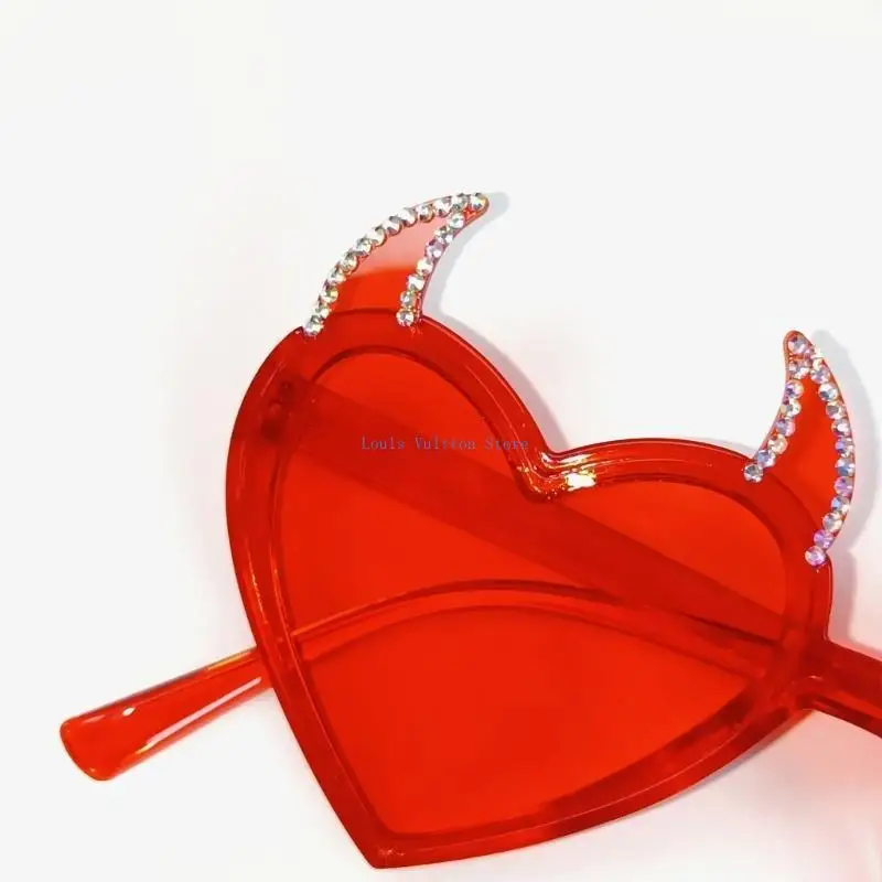 L5YB Fashion Devil Horn Heart Frame Sunglasses for Girls Seaside Party Girls Taking Photo Carnivals Camping Decors