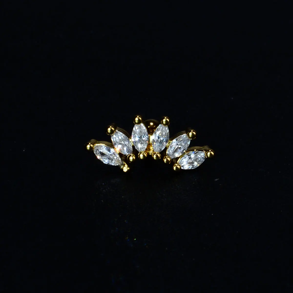 Pendientes de acero inoxidable para mujer, Piercing de hélice Tragus de hoja de flor, Mini cristal CZ, joyería fina de hueso de oreja para niñas, 1PC