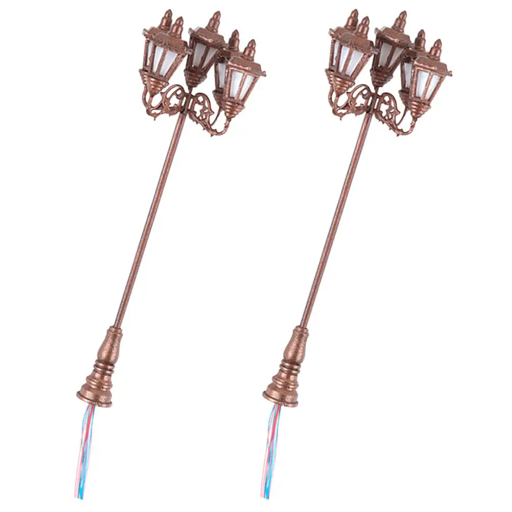 Miniature Yard Lamps 2Pcs Micro Landscape Garden Lights for Mini House Indoor Outdoor Park Scene Decor