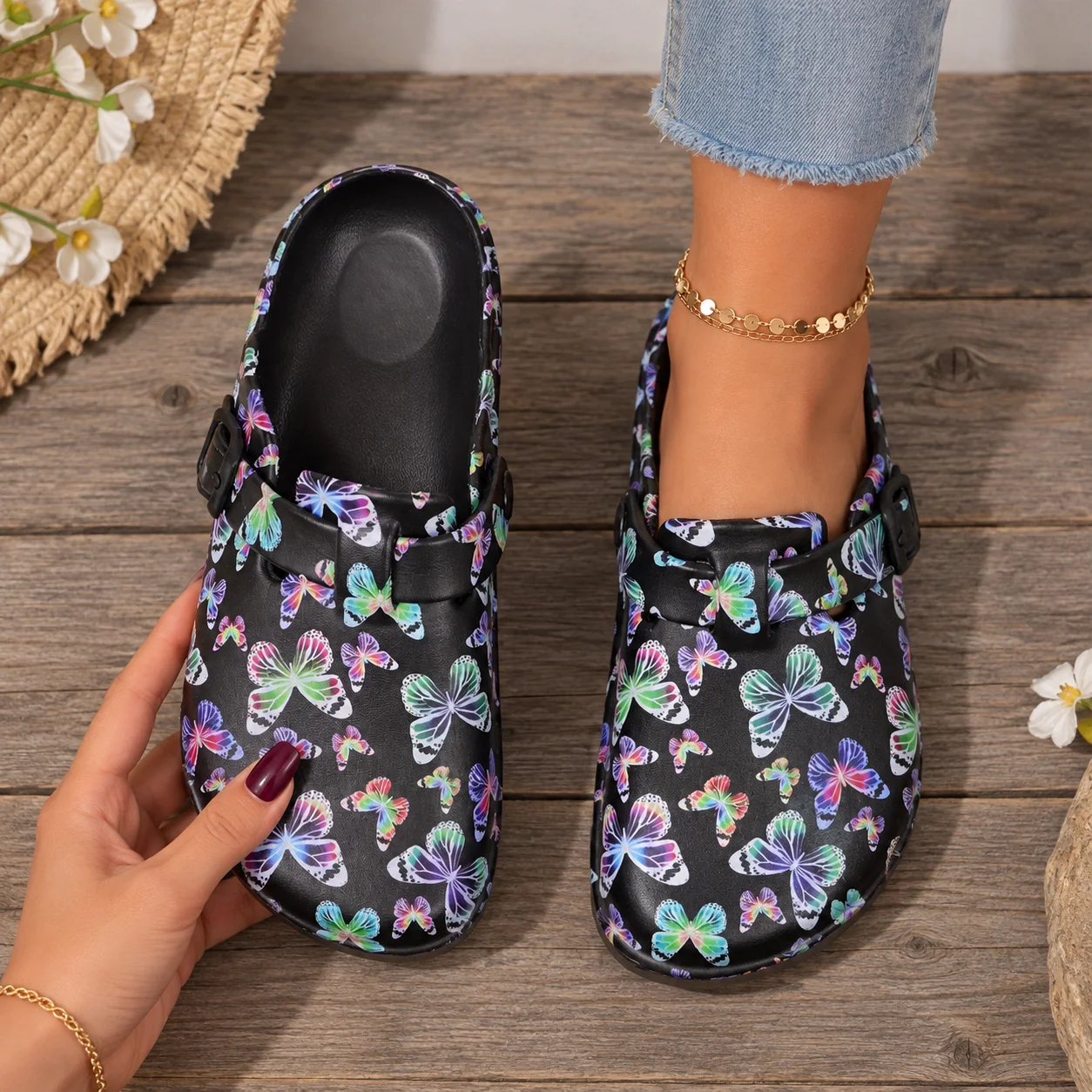 Women's Butterfly Print Nurse Shoes Adjustable Buckle Closed Toe Slip On Nursing Clogs