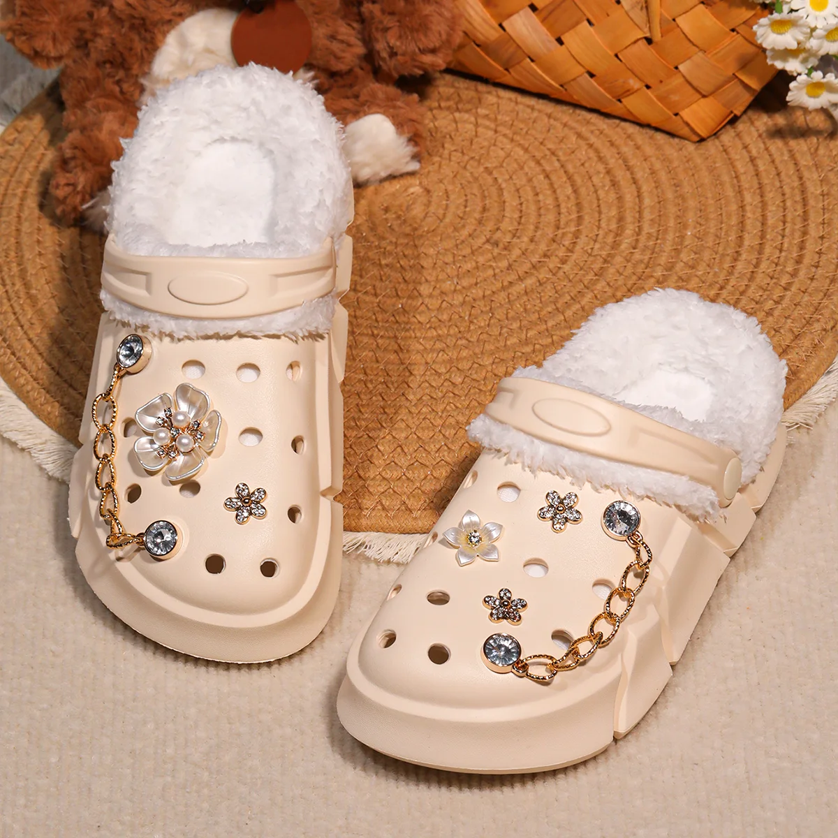 Youth Winter Lightweight Clogs, Slip-On Indoor/Outdoor Slippers for Boys and Girls, Warm and Comfortable for Casual Wear, 3057