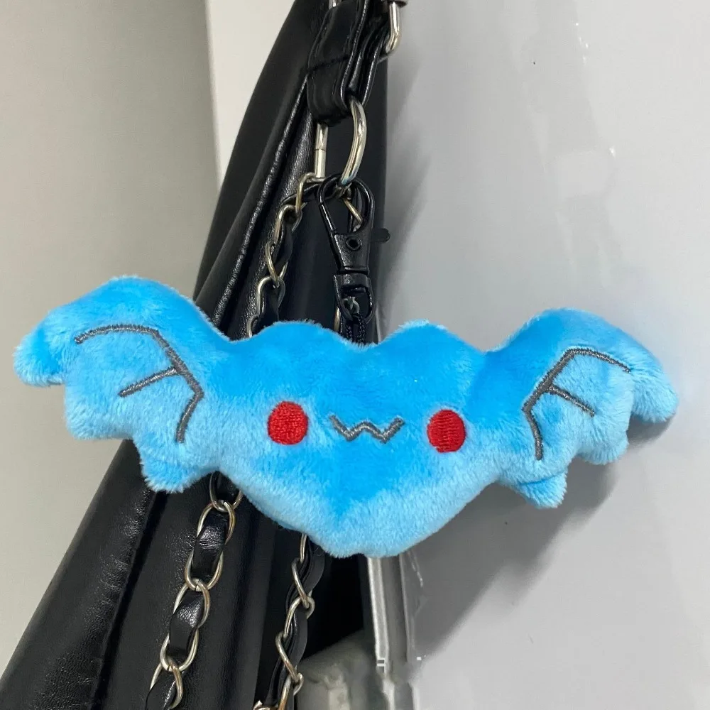 Nuovo portachiavi farcito con pipistrello in peluche, mini bambola di peluche, ciondolo per borsa di Halloween, accessorio chiave multicolore