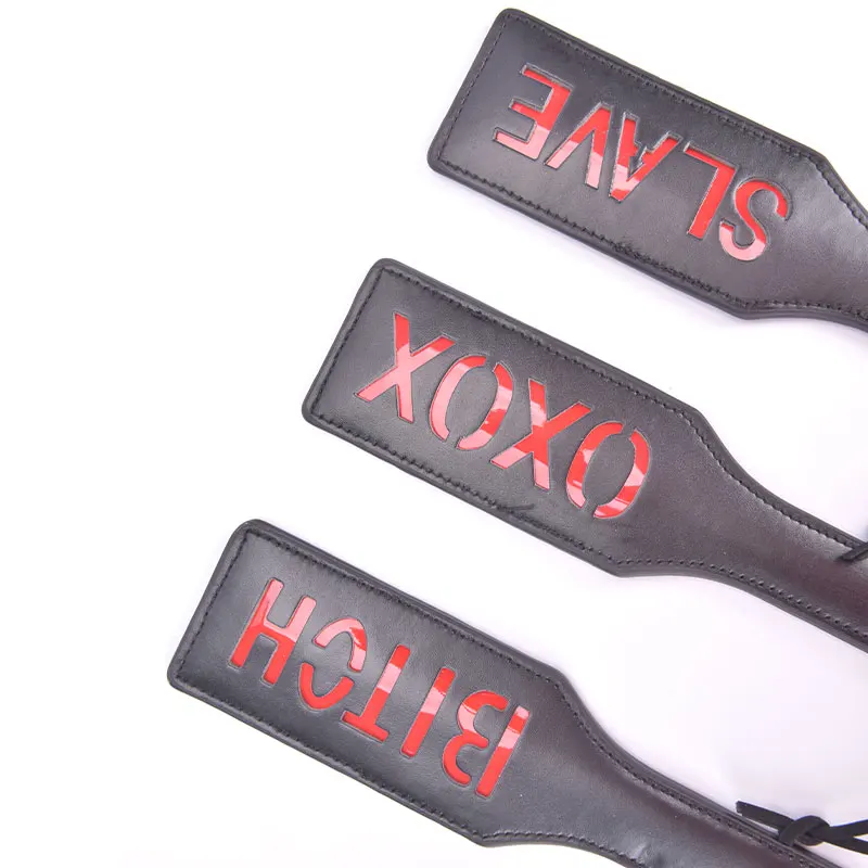 雌犬のようなセックス、いたずら、ハートスラッパー、パドル、鞭、ファンタジー、コスプレ、奴隷、セックス玩具