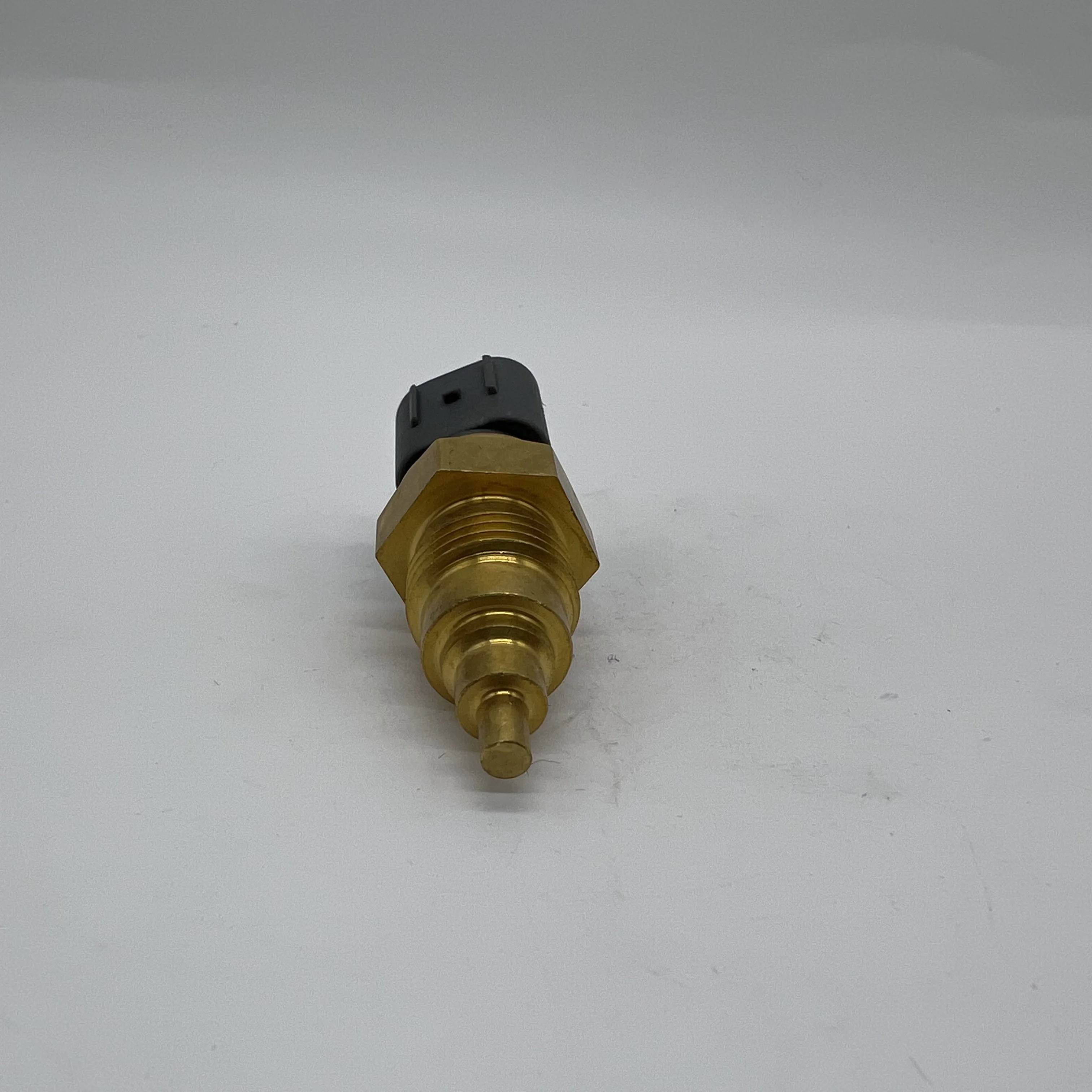 مستشعر درجة حرارة الماء 8- 98023717 -0 لمحرك Isuzu NPR 4HE1 لـ Sumitomo SH350-5
