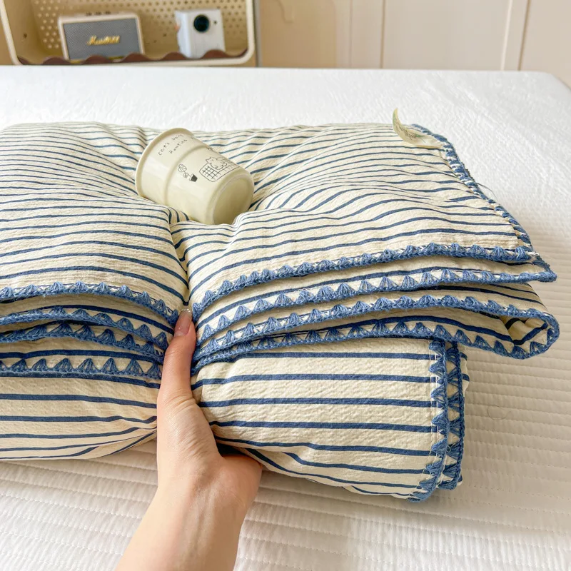 2026 New Striped Summer Cool Quilt Wrinkled Yarn Japanese Air Condition Quilts for Adults Lightweight Skin-Friendly Nap Blanket