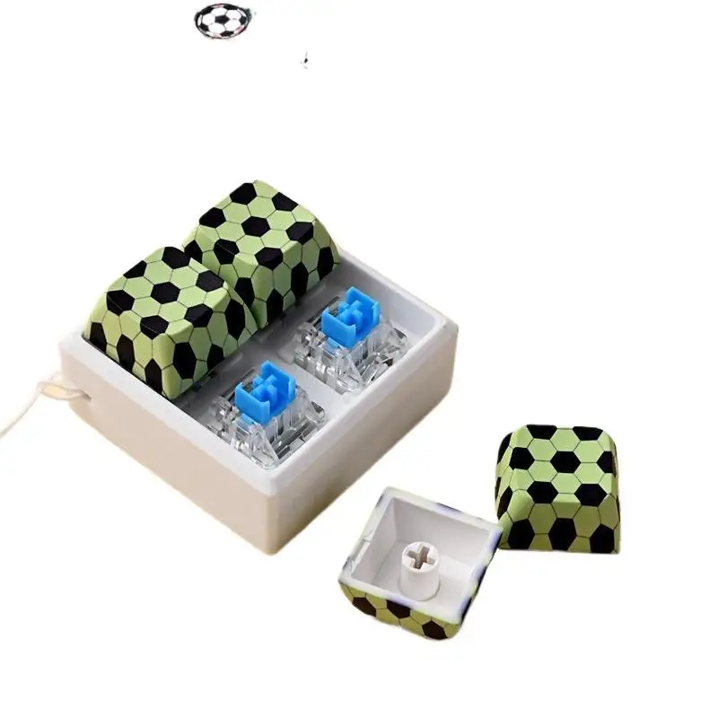 Niedliche Fidget-Clicker-Spielzeuge in Tastaturform mit Fußballmuster und Trageschlaufe zur Stresslinderung, für den täglichen Gebrauch im Büro. – Detail 6