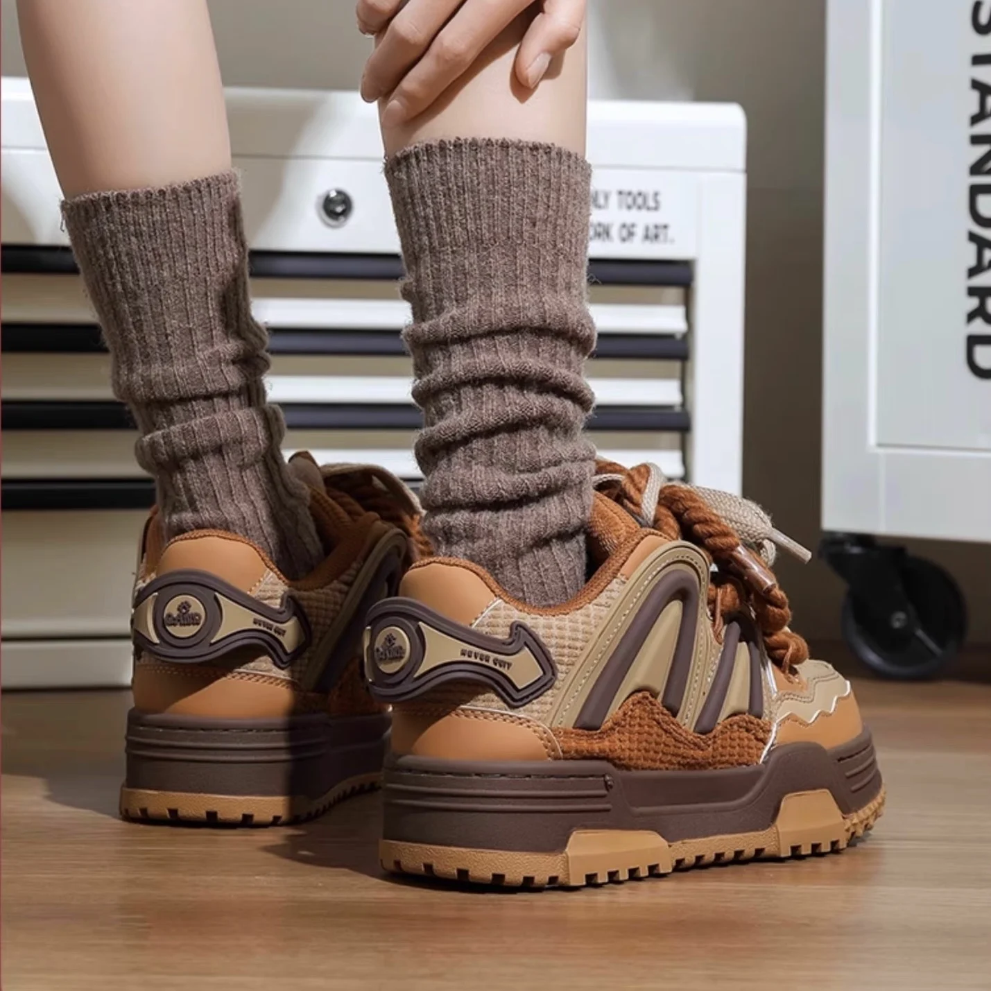 Unisex Retro Caramel Brown Skate Sneakers Waffle Charm Decoration Thick Laces Platform Shoes Height Increasing Non‑Slip Casual F