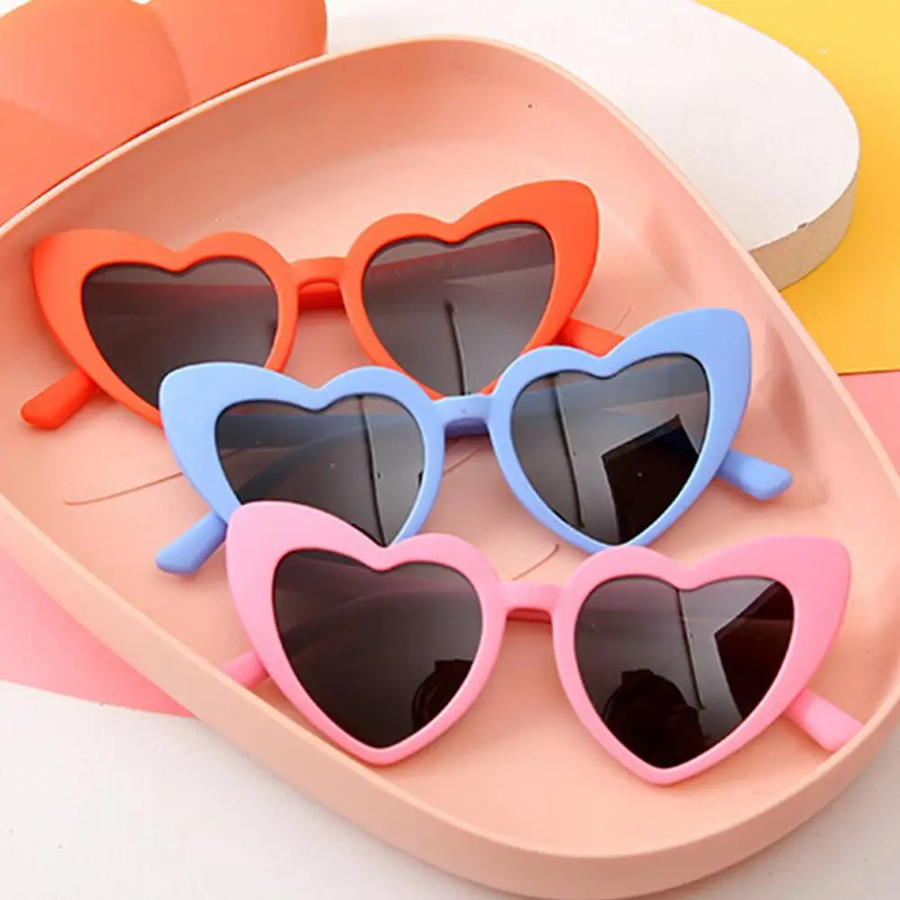 Kids Heart Sunglasses Toddler Sunglasses Vintage Heart-Shaped Glasses for Boys Girls 3-9 Years Outdoor Children Cartoon Eyewear