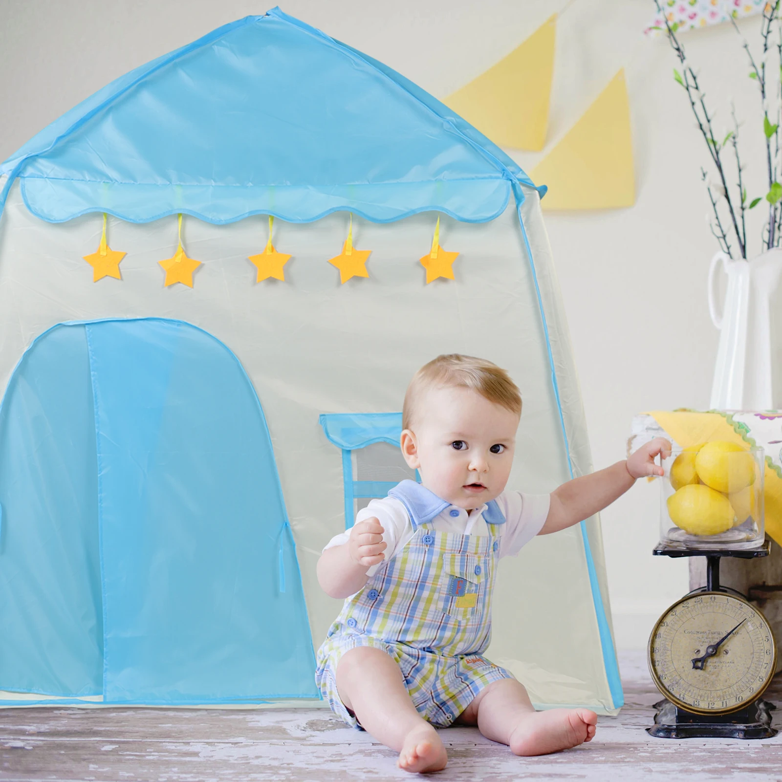 Casetta da gioco per bambini Tenda portatile per bambini Castello del principe per interni Pieghevole a forma di auto Materiale traspirante Facile installazione Ornamento floreale