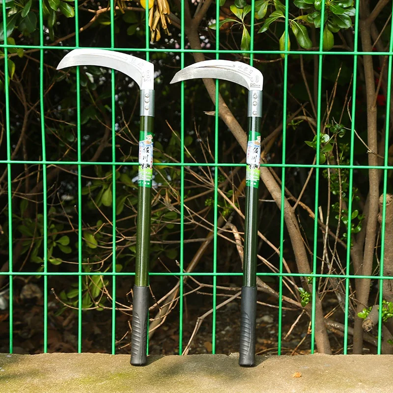 Agricultural Long Handle Scythe Manganese Steel Blade Crescent Shape Grass Cutting Tool for Wheat Branches And Firewood Cutting