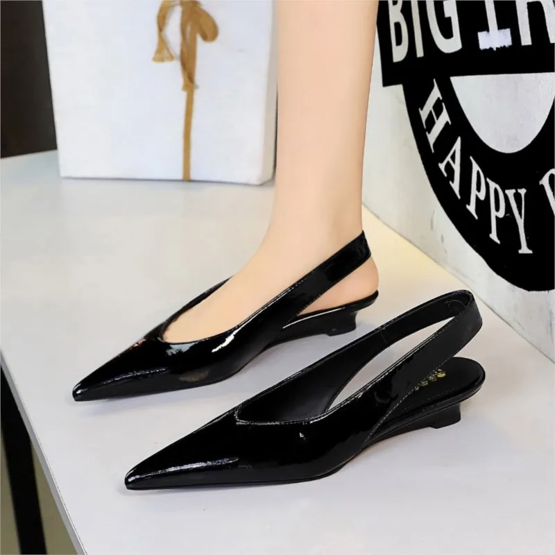 

Womens Fashion Retro Low Heel Shoes Pointed Toe V Cut Peep Toe Wedge Heel Backless Ankle Strap Pump