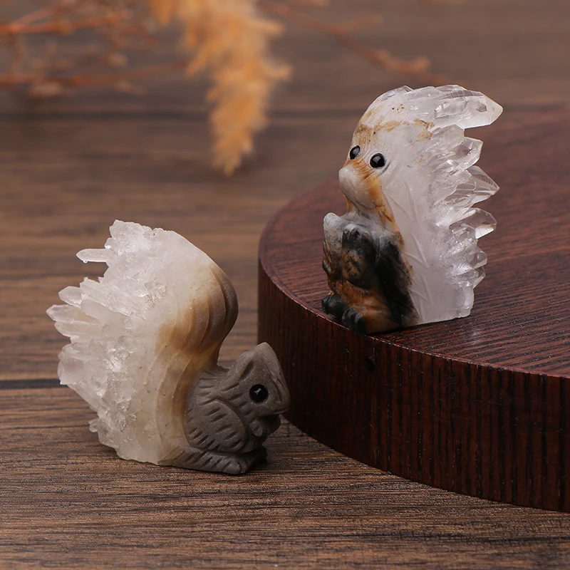Figuras de animales de erizo y ardilla pequeña, racimo de cuarzo transparente, piedra de cristal blanco Natural, regalo de decoración del hogar