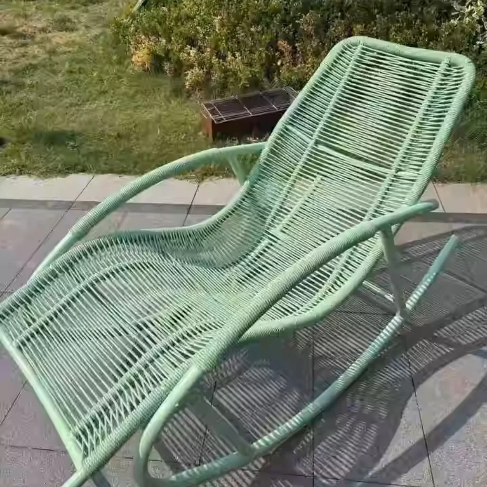 Кресло-качалка с откидной спинкой из ткани