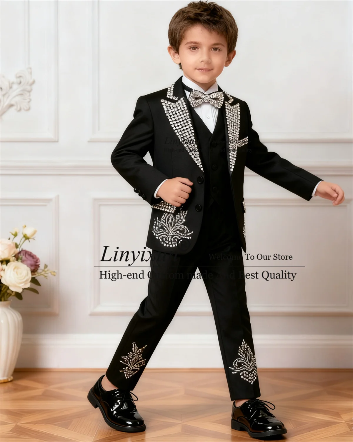 

Luxury Crystal Kids Suits 3 Pieces Blazer Vest Pants Jacket Boys Wedding Party Prom Tuxedos Customized Chlidren Costumes Hommes