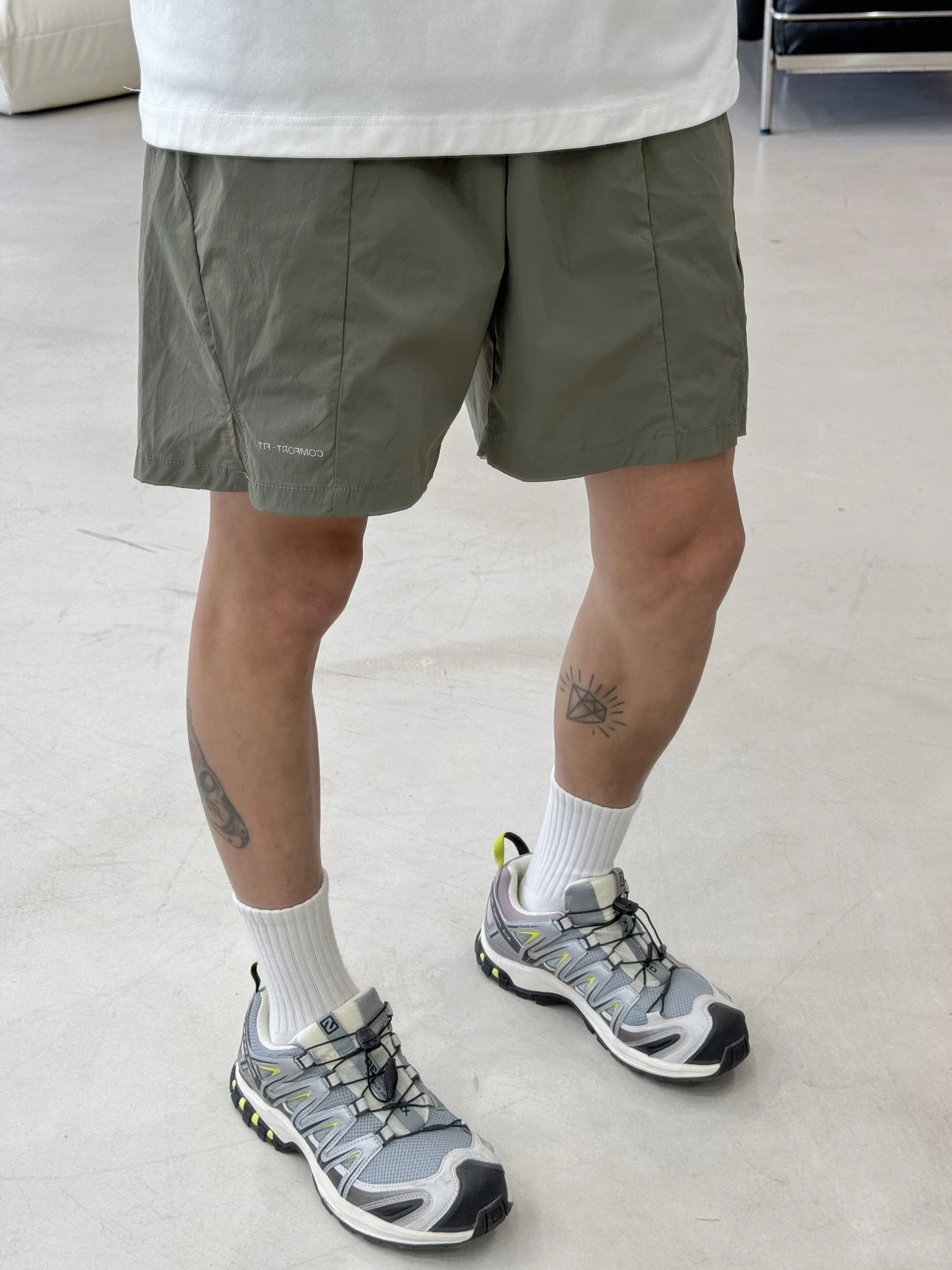 

Summer Lightweight Color Sports Casual Five-Point Pants Men's Basic Loose Beach Pants Versatile American Sle orts