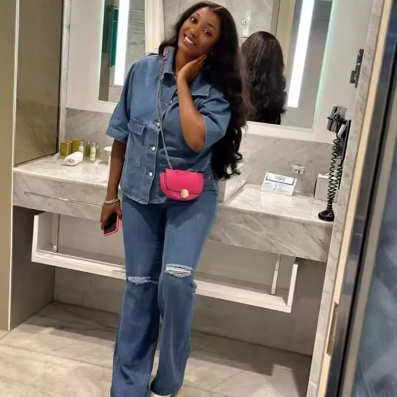 بدلة معطف الدنيم النساء 2 قطعة مجموعات سترة ملابس خمر ثقب السراويل المتعثرة زر جيوب بنطلون فرقة 2025 الشارع الشهير