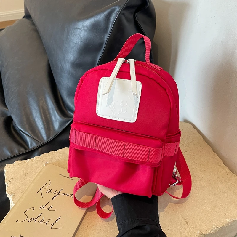 

Compact and lightweight dual-shoulder backpack, suitable for both men and women, with large capacity for students. Wholesale out