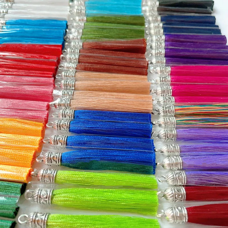 10/20/50pcs 6cm Silk Earrings Tassel Pendant Tassel Crafts Silver Caps Tassels Charms For DIY Jewelry Making Pendnt Accessories