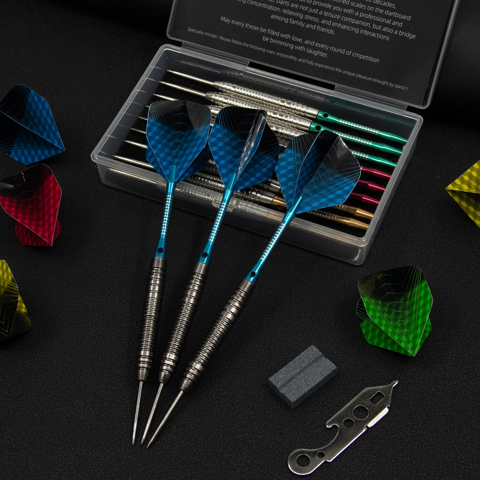 

Набор дротиков Huanqu 20g, 12 штук, для начинающих, разноцветные, с различными аксессуарами, для домашних тренировок и развлечений, для вечеринок в баре, семейных мероприятий, соревнований и тренировок, подарок на праздник/день рождения