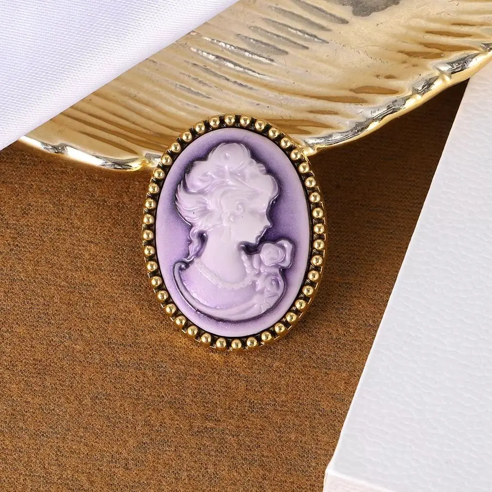 Vintage Purple Gradient Resin Cameo Brooch for Women New Golden Beaded Oval Frame Portrait Brooch Pin Fashion Jewelry Gift