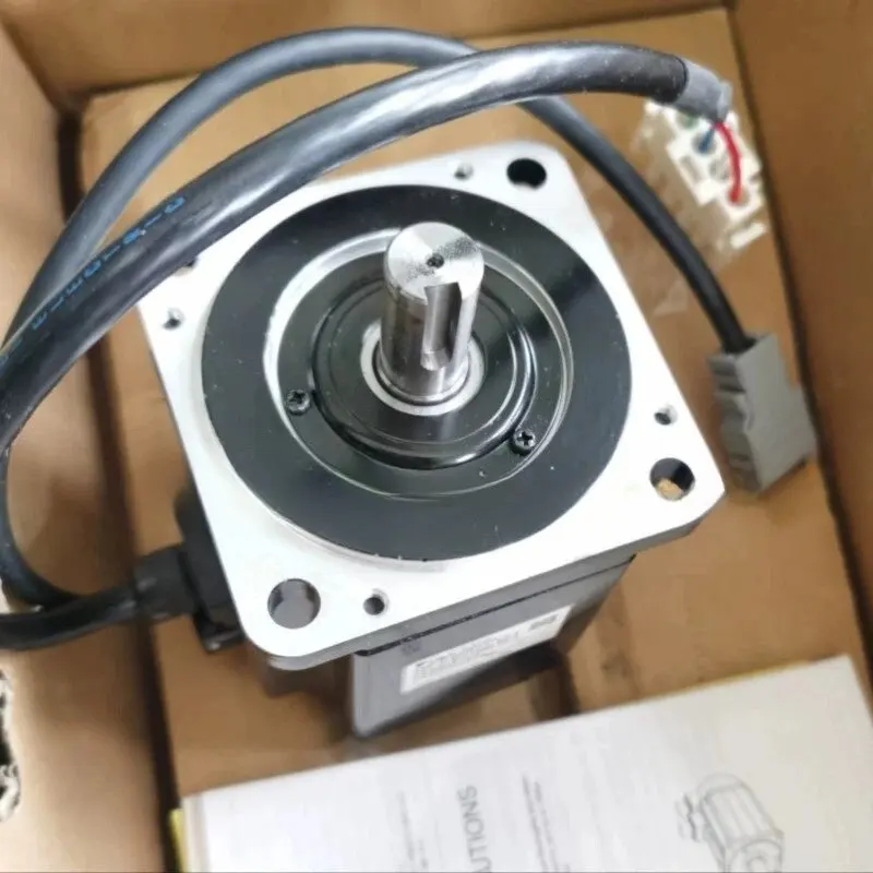 New Yaskawa SGMPH-04AAE4ED Servo Motor 1 Year Warranty In Stock