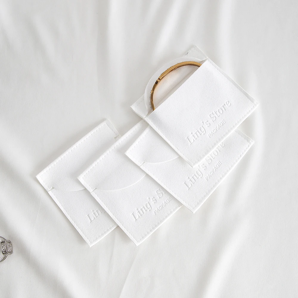 50pcs Custom Logo Microfiber Jewelry Velvet Bag Present Envelope Pouches for Necklace Rings Newborn Wedding Party Gift Packaging