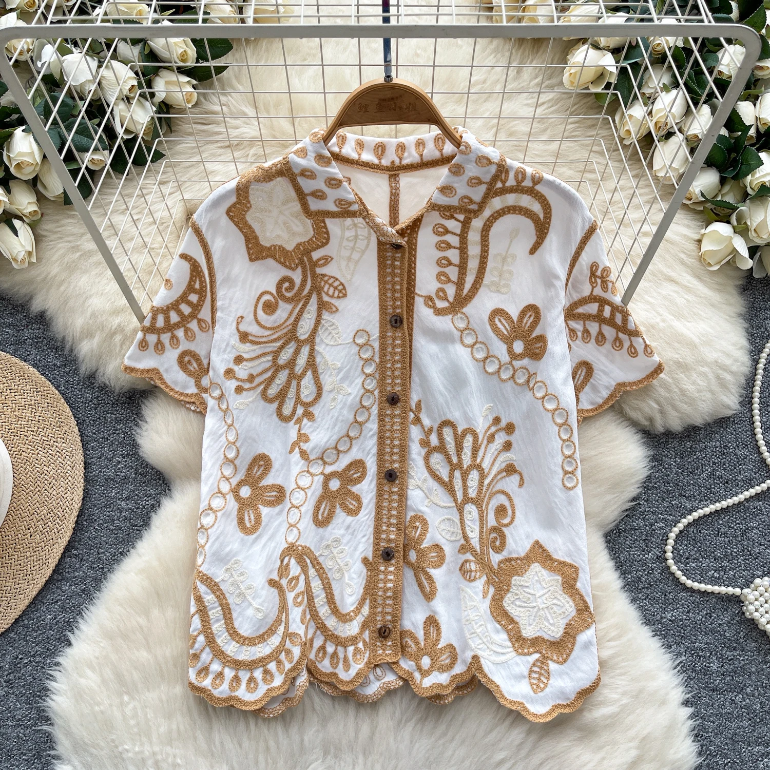 

Vintage Exquisite Embroidery Short Sleeve Blouses Women Summer Single Breasted Vacation Tops Fashion Lady Shirts