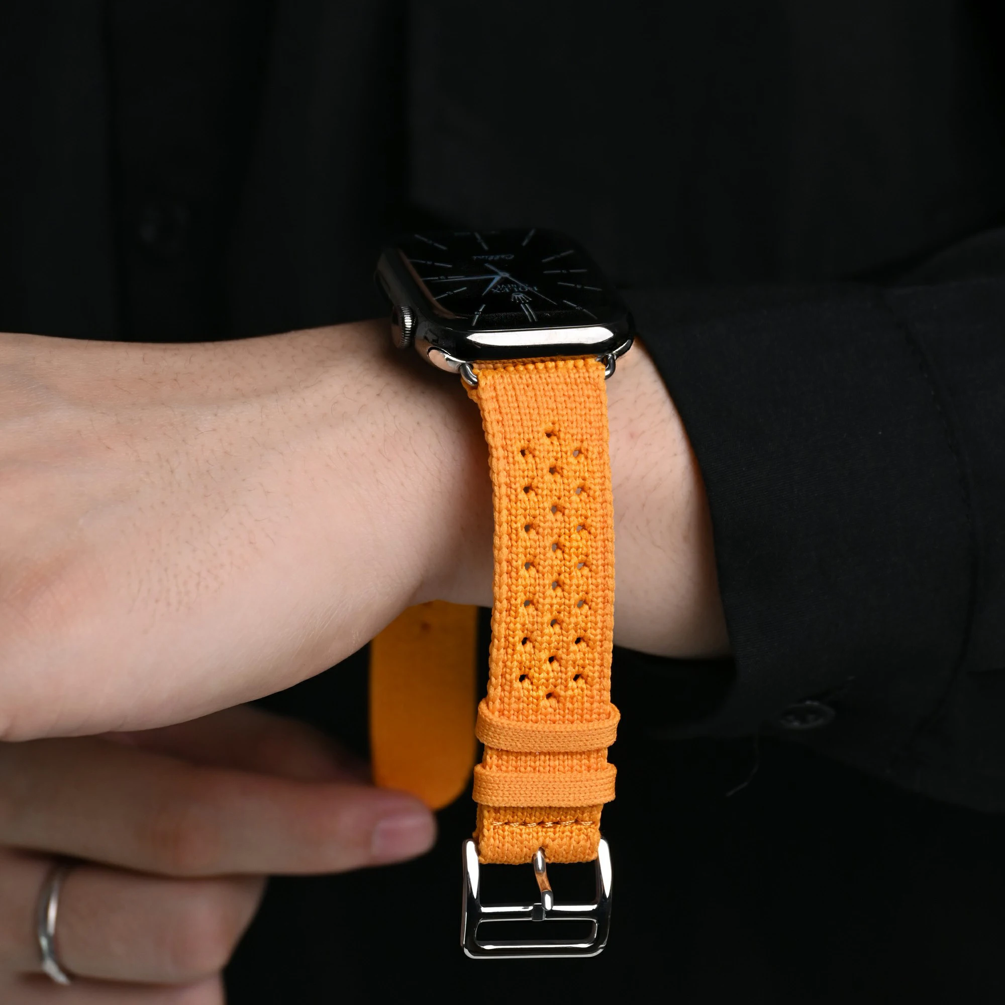 

Knitted Sports Strap For Apple Watch Band 46mm 44mm 45mm 49mm Bracelet for iWatch Series 10 9 8 7 SE Ultra 2 Top configuration.