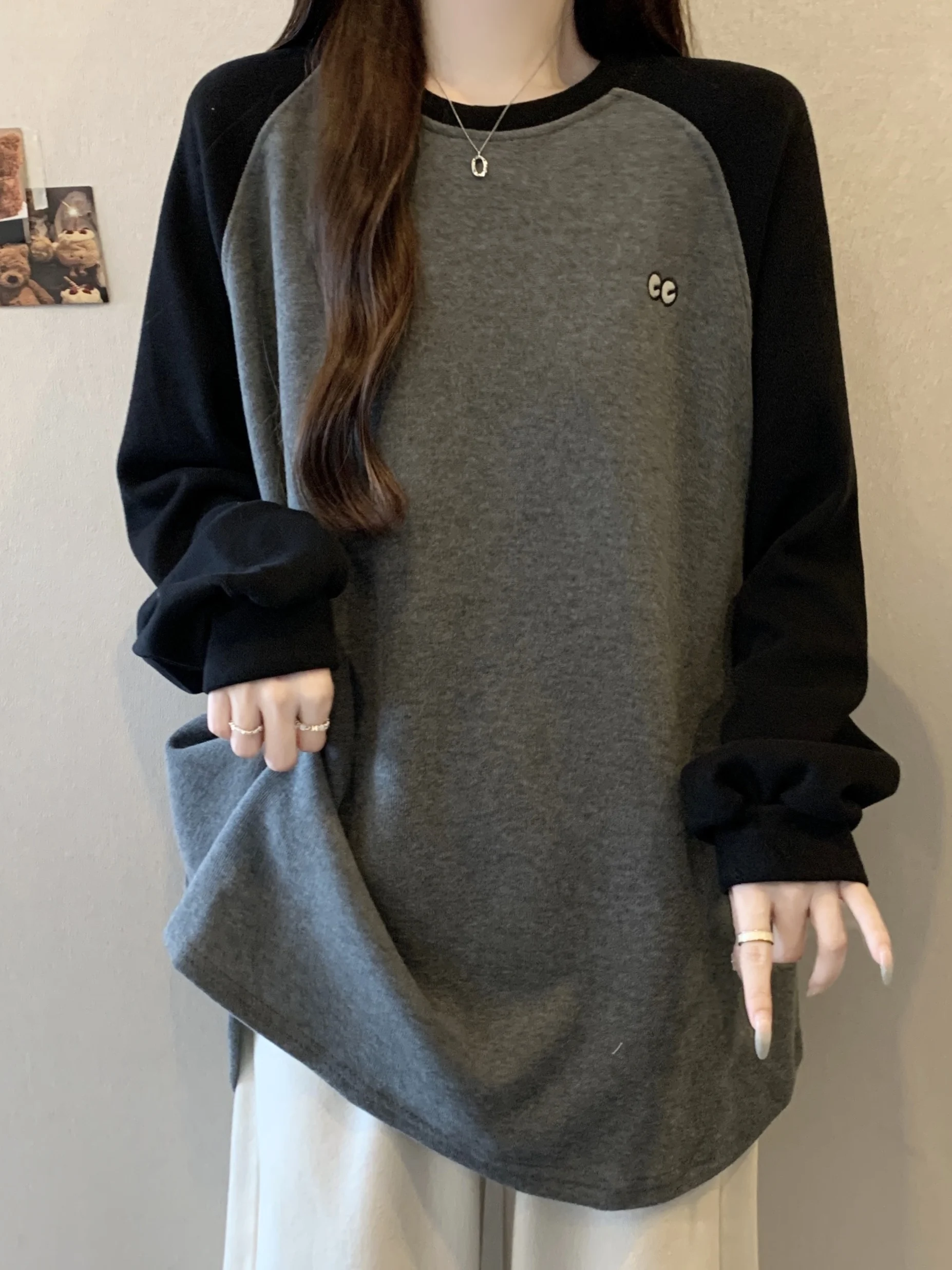 

plus Size Thickened Fleece round Neck Embroidered Shoulder Sleeve Hoodie Women Loose Mid-Length Butt Covering Base Shirt