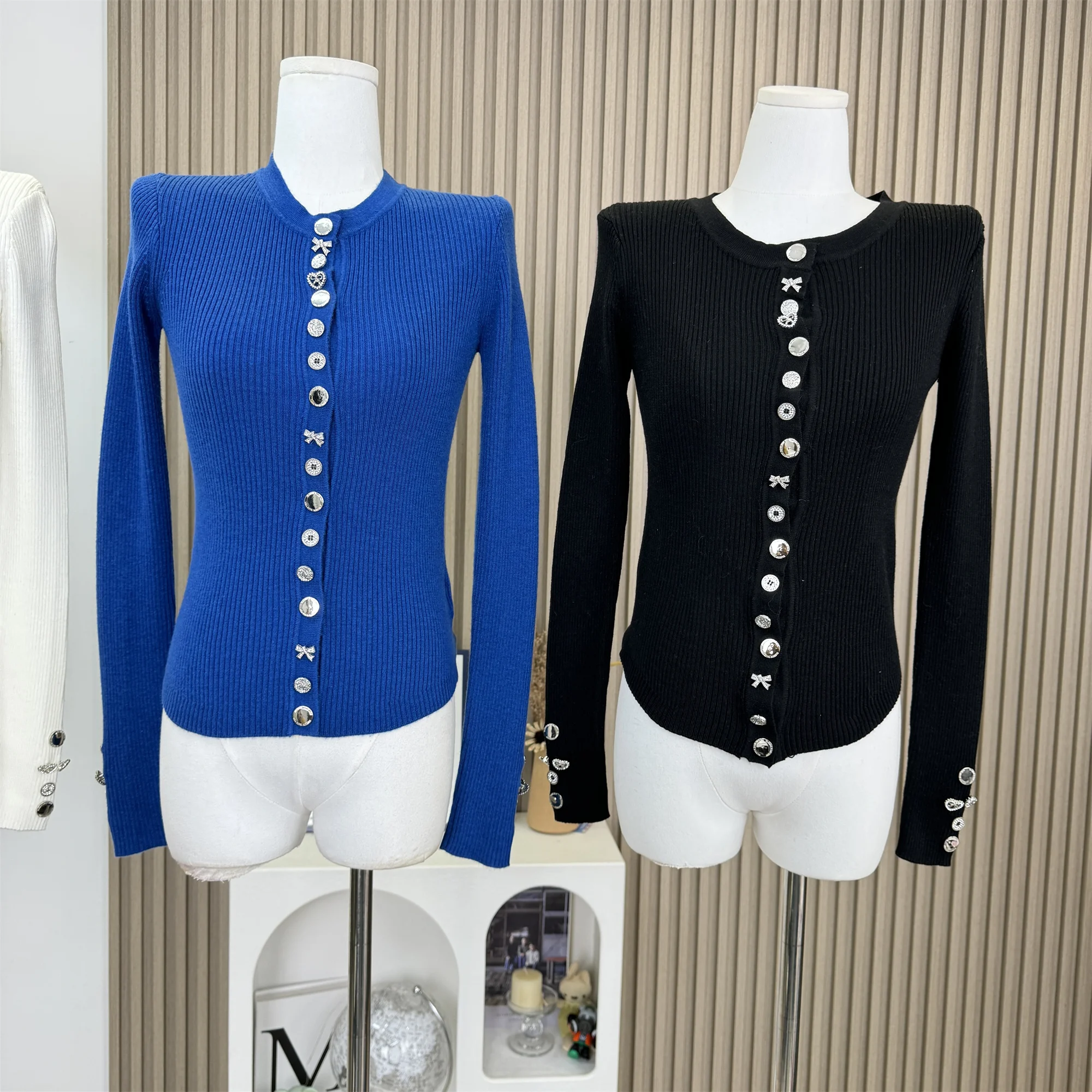 Metal Buttons Knitted Cardigan Women Tops Autumn Winter Luxury Slimming Long Sleeve Solid Sweater Coat Female Clothing F866