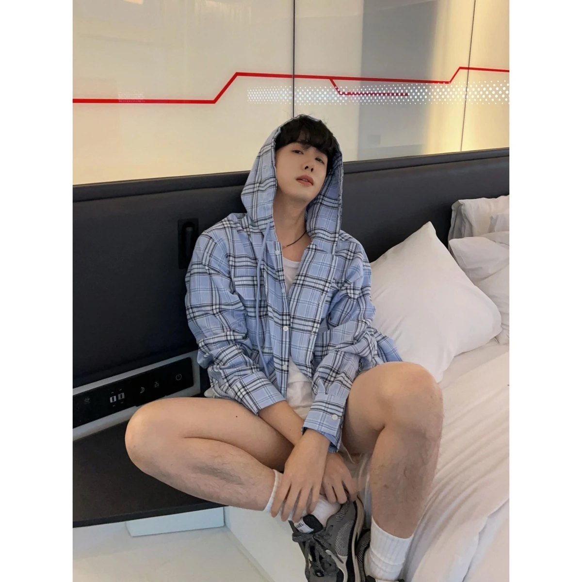 

Мужская винтажная удлиненная куртка-рубашка с капюшоном на пуговицах, свободного кроя, для пар, весна-осень, из полиэфирного волокна