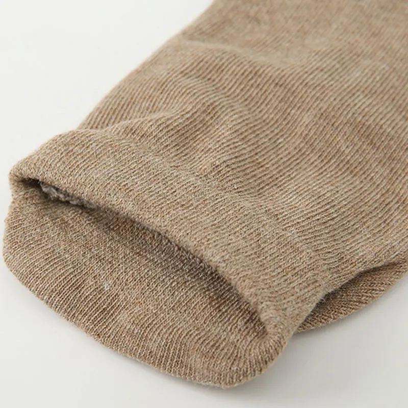 Chaussettes de sport en coton coordonnantes pour hommes adultes, chaussettes de yoga respirantes, chaussettes de sol intérieures, chaussettes à cinq