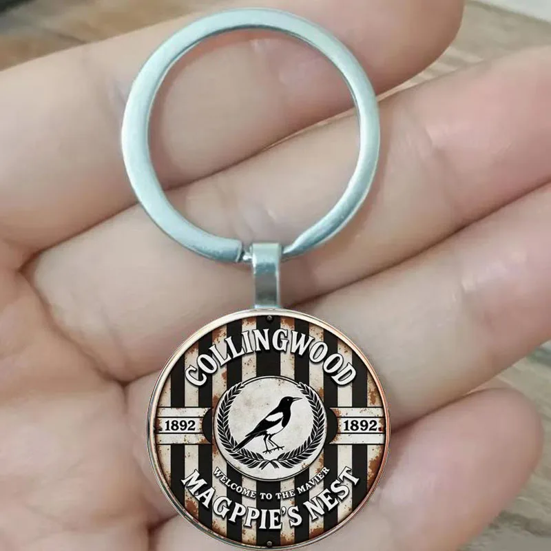 

Vintage keychains are ideal gifts for friends on Thanksgiving, Father's Day, Teachers' Day, and Mother's Day