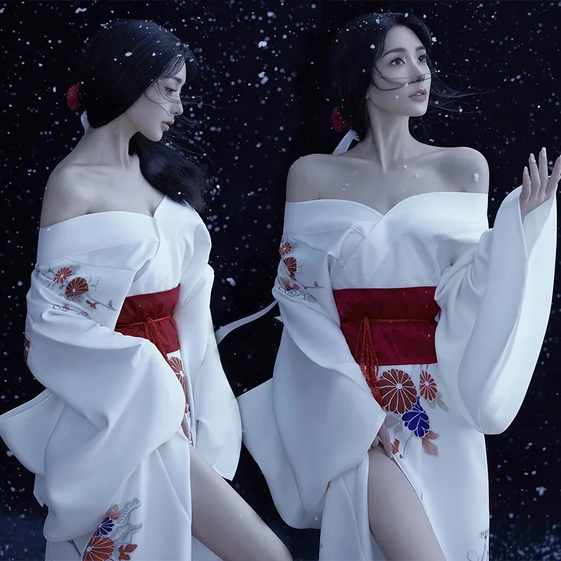 Traditional Japanese Kimono Women's Formal Vintage White Gentle Style Improved Outdoor Photography Clothing for Girls