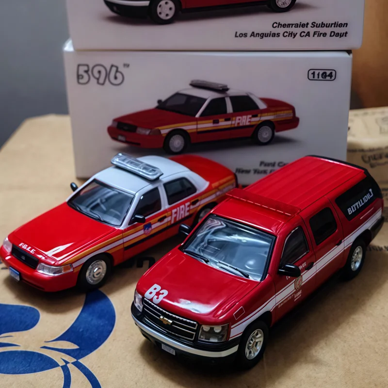 

Шевролет Лос-Анджелес, 596 Ford Crown Victoria, Нью-Йорк, пожарный сплав, литые под давлением модели экстренных транспортных средств, игрушки в подарок