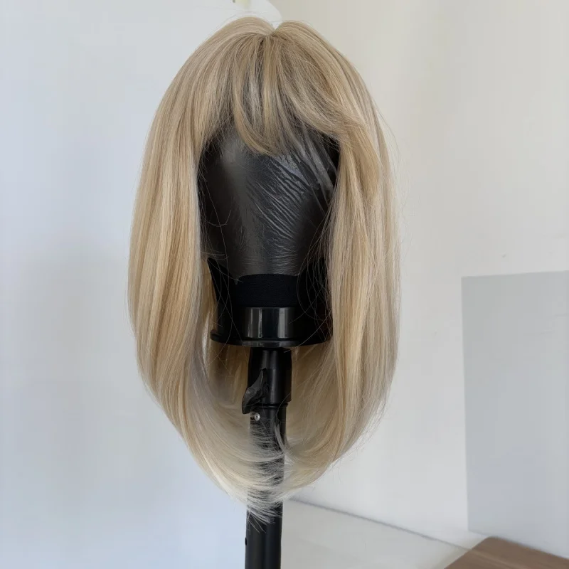 

Straight Heat Resistant Synthetic Hair Gradient blonde Dress Up Wig With Bangs