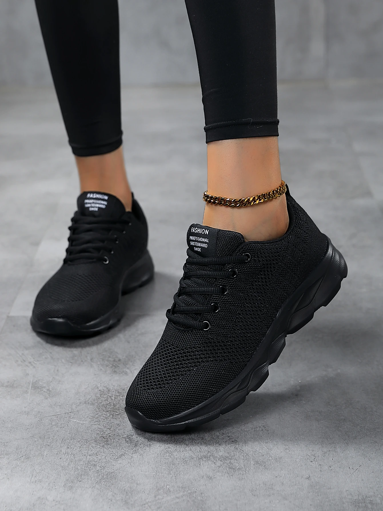 Unisex Couple Running Shoes Breathable Mesh Lightweight Non-slip Casual Sports Sneakers for Men Women view 5