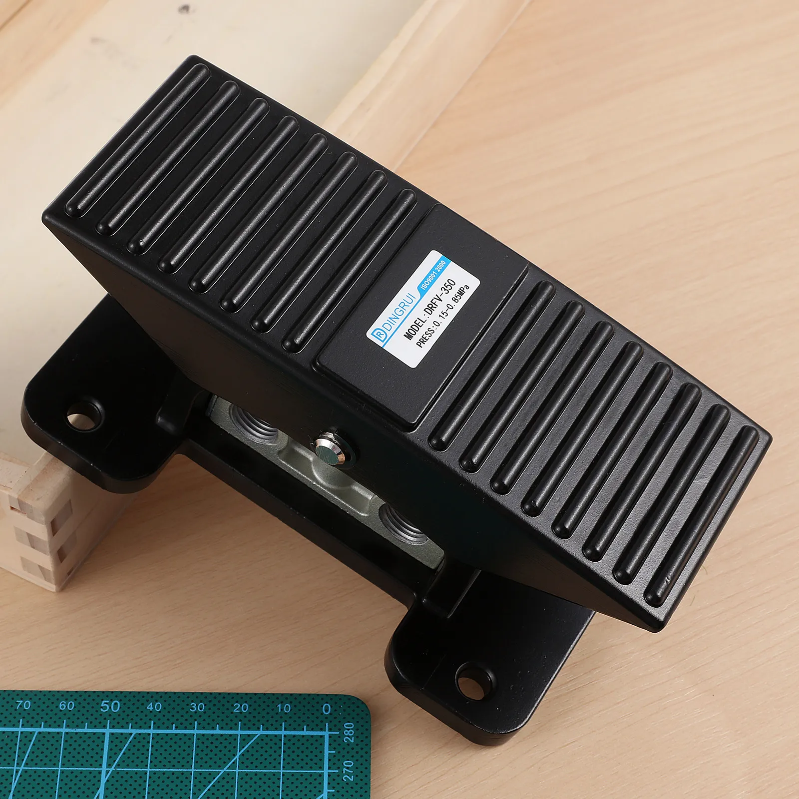 

5 Way 3 Position Nonslip Pressure Control Foot Control Air Valve Bathroom Pedal Industrial Operated Controller Rocker Foot Pedal