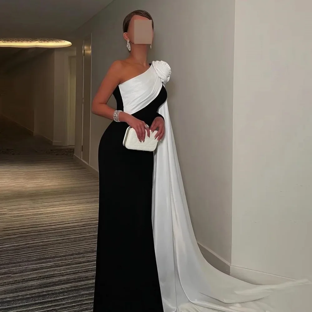 Aangepaste prachtige zeemeermin ruches vrouwen galajurk charmante een schouder vloerlengte feestjurk bloem vrouwen avondjurk